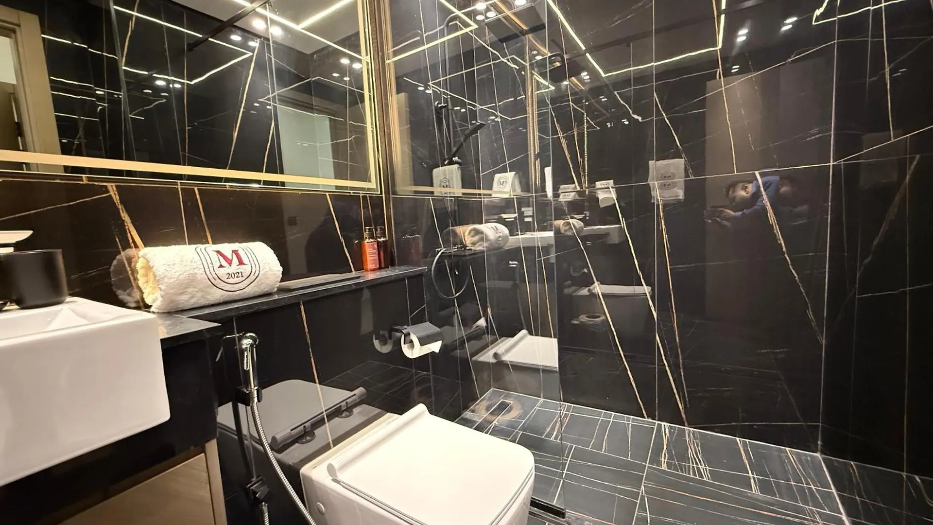 Stylish 1Br Jvc Stay In Binghatti Pool View Dubai 0*,